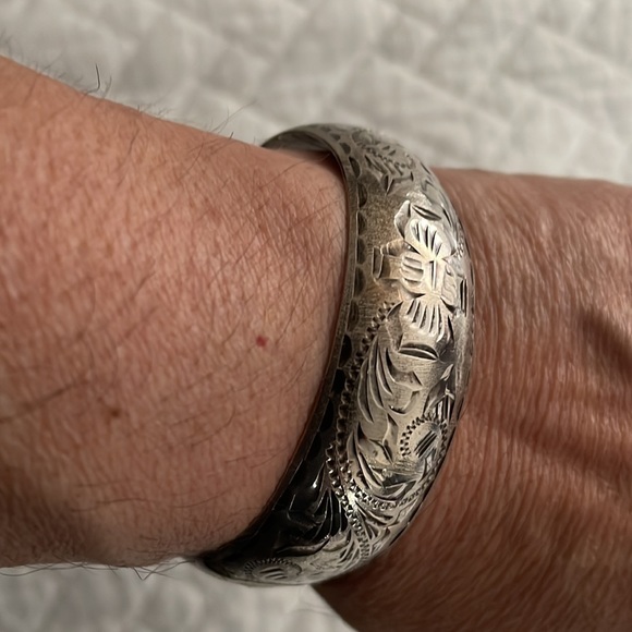 Sterling silver bangle bracelet - Picture 6 of 6